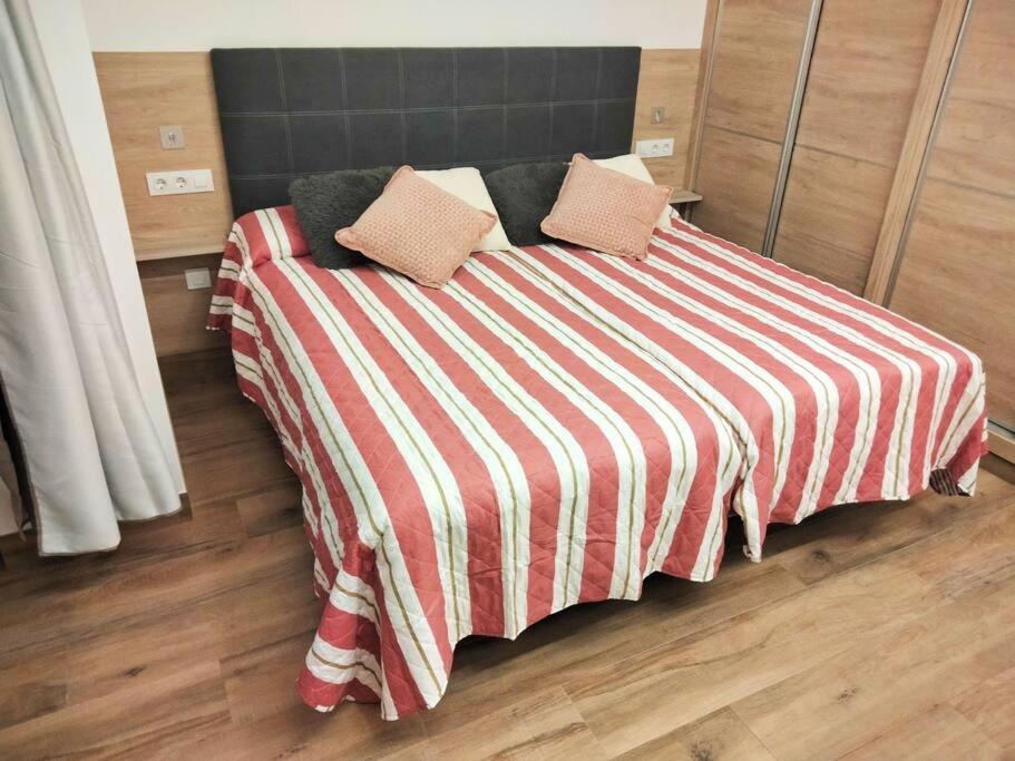 Loft La Calahorra Del Bere Con Posibilidad De Aparcamiento Pregunta Por El Pack Mas Apartment *